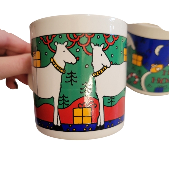 Vintage Houze Alan Wood Christmas Mugs, Made in England Set of 2 - Picture 2 of 10
